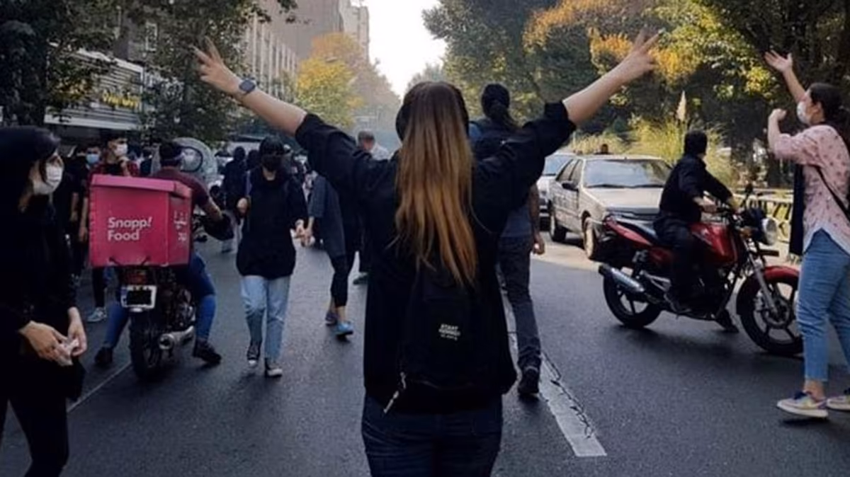 حزبەکانی ڕۆژهەڵات داوای ڕاپەڕین دەکەن؛ حەوت لایەن کۆدەبنەوە